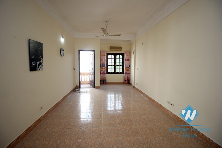 Office, restaurant for rent in Tay ho, Ha Noi